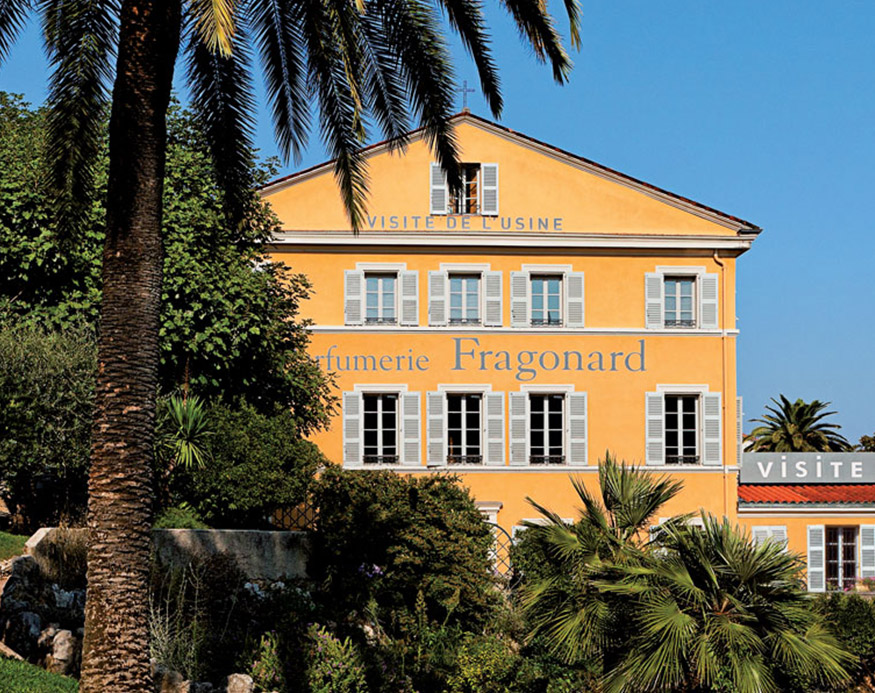 During your stay at Le Canetmerle, discover the Fragonard Museum and Perfumery in Grasse