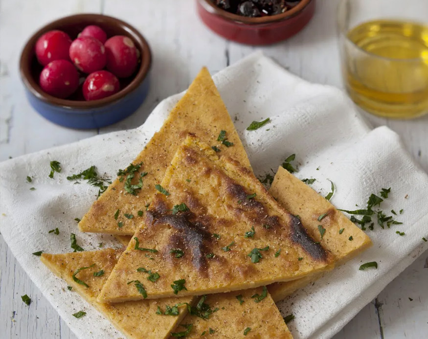 Stay at the Cantemerle in Vence, taste the local specialities: Socca of Nice