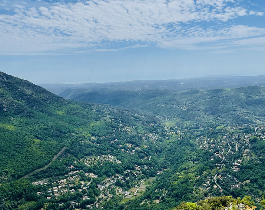 your stay on the Côte d'Azur at Le Cantemerle, moments of sport and nature