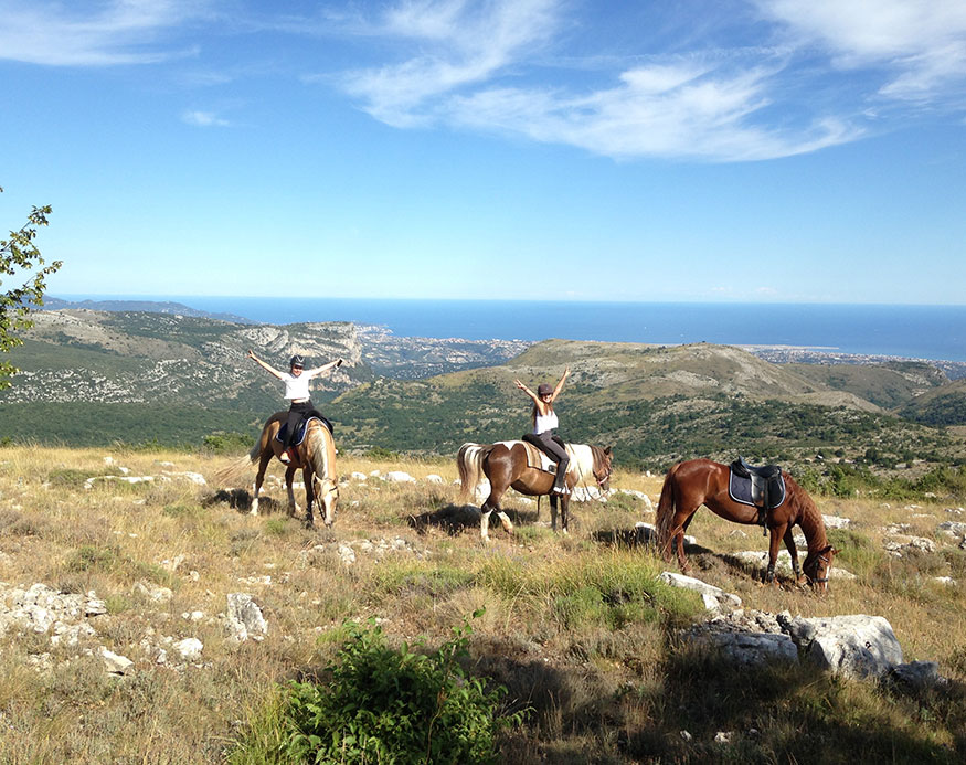 your stay on the Côte d'Azur at Le Cantemerle, moments of sport and nature