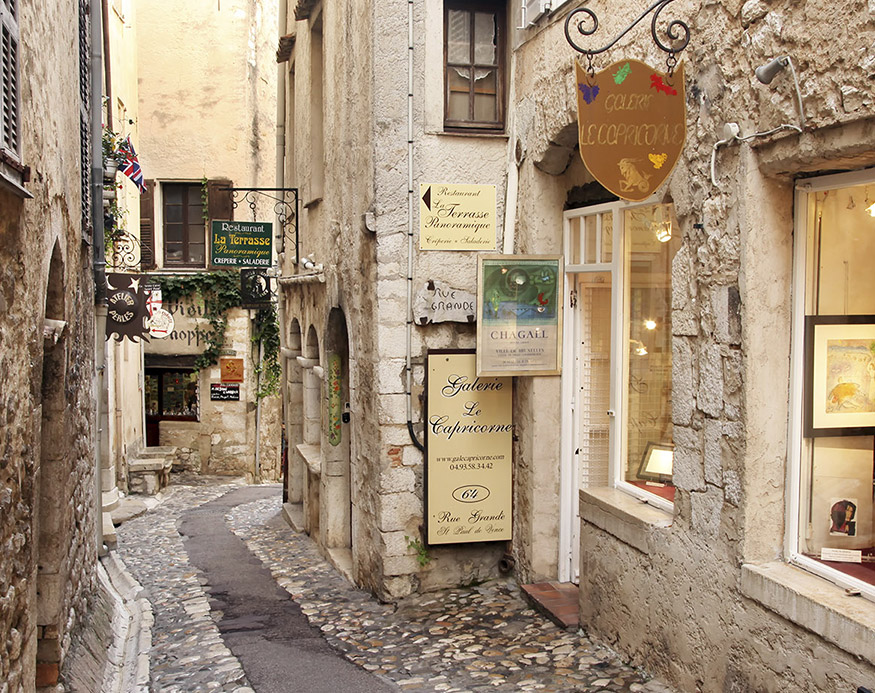 Stay on the French Riviera at Cantemerle near Saint-Paul de Vence