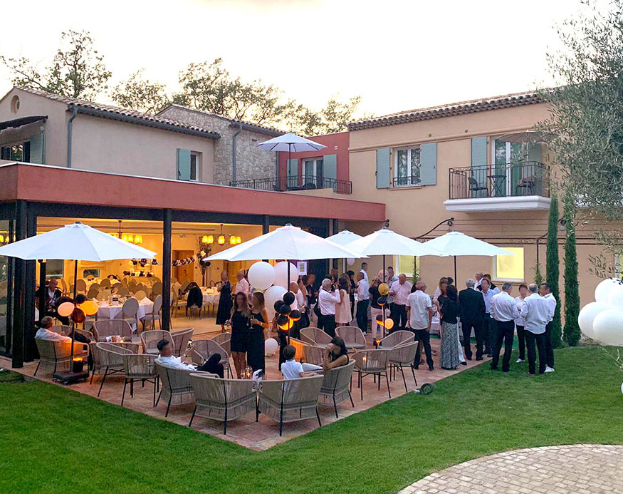 Organiser mariage, baptème, anniversaire à Vence près de Nice - privatiser une salle de restaurant