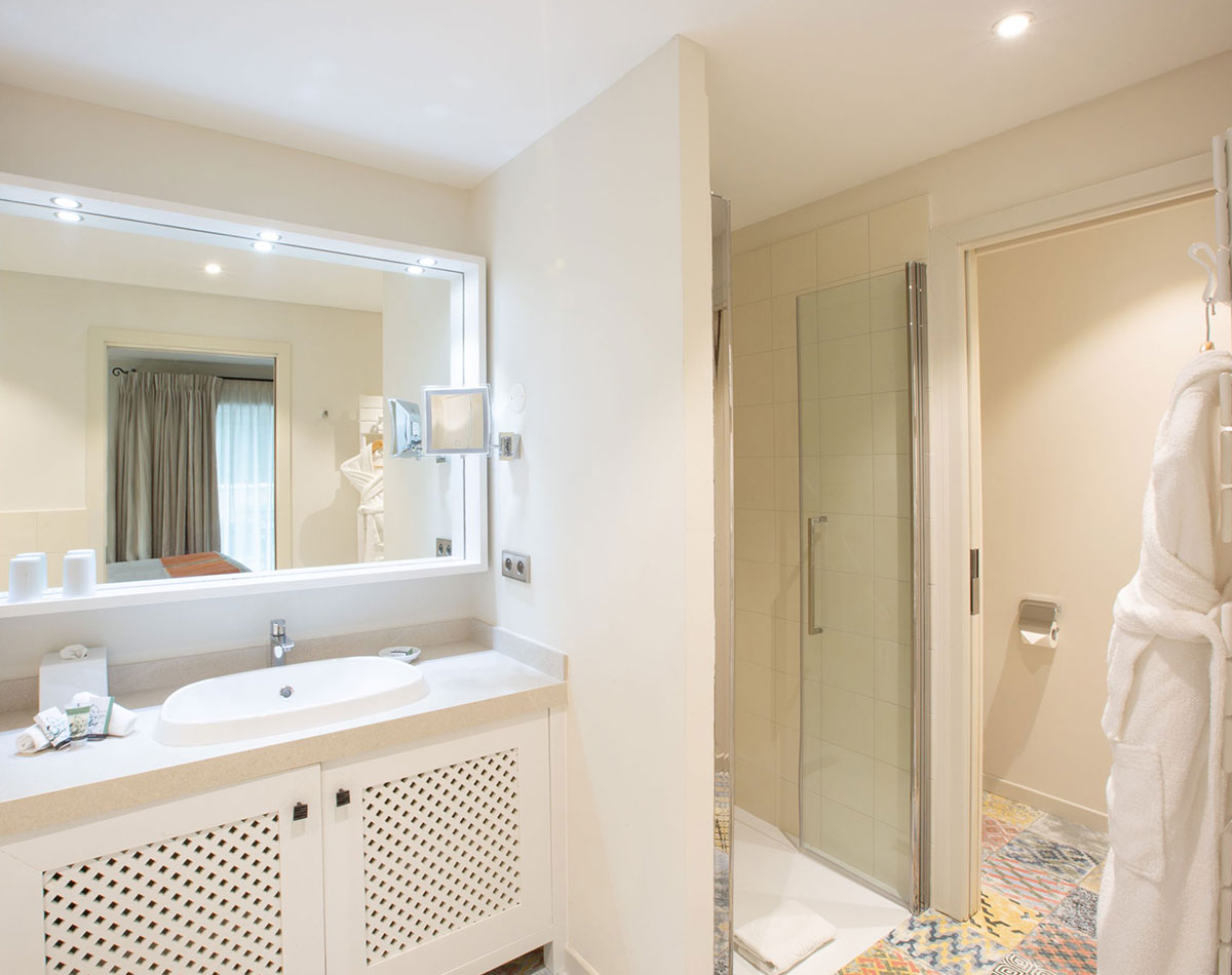 Réserver suite luxe à Vence dans les alpes maritimes