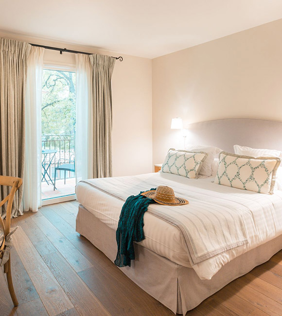 Réserver chambre à Vence dans les alpes maritimes